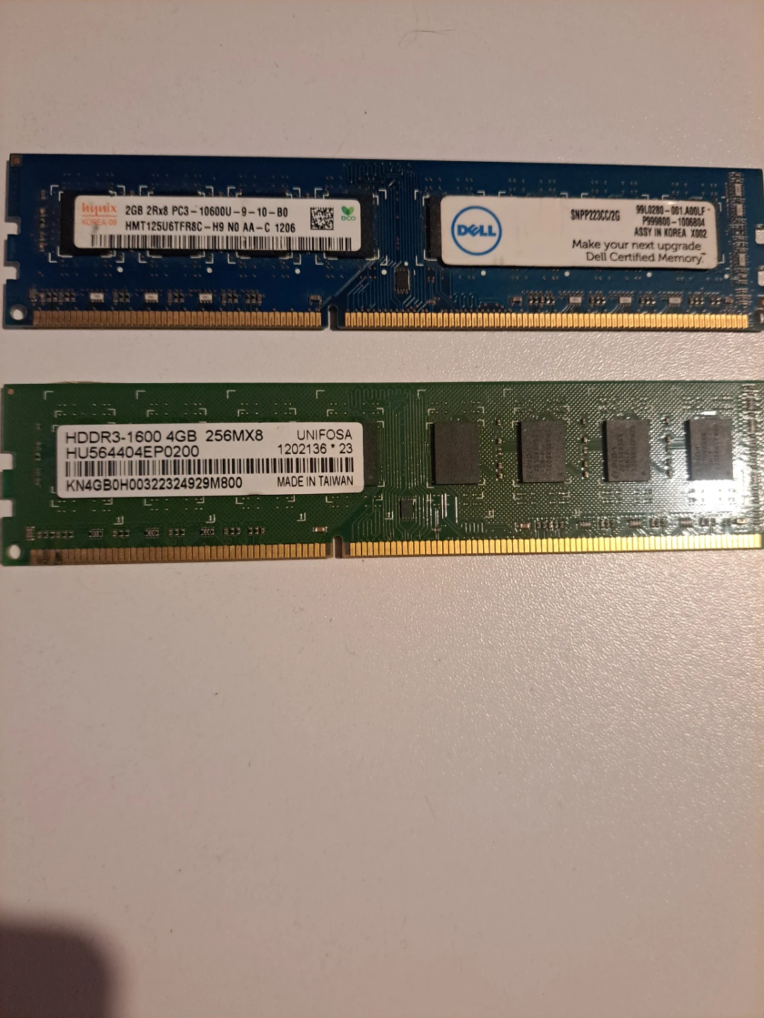 Hynix 2GB DDR3 PC3-10600U RAM Stick & Dell Certified Memory