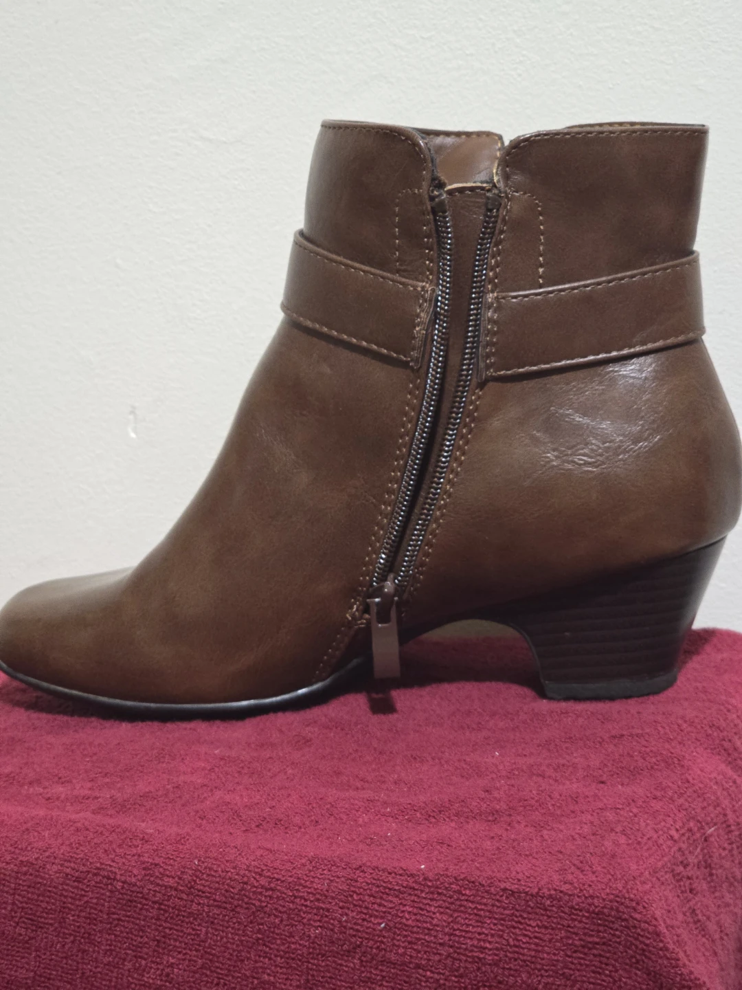​Comfortable Brown Ankle Boots - Size 8W (Wide) - photo 3