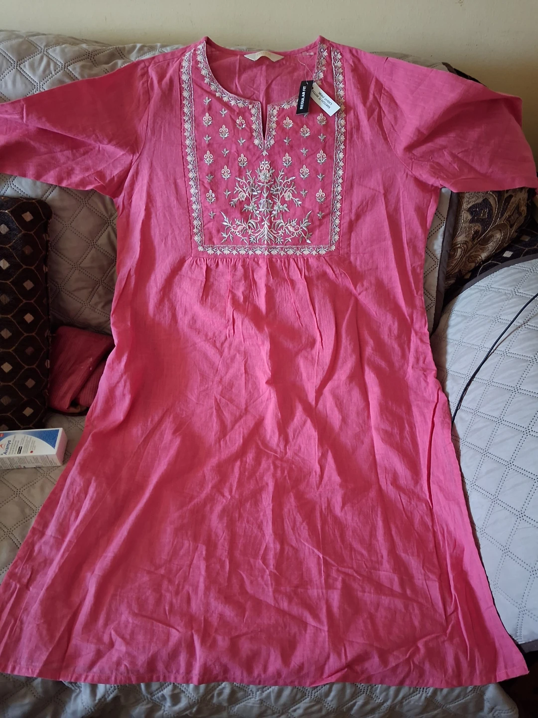 Pink Embroidered Kurti - photo 3