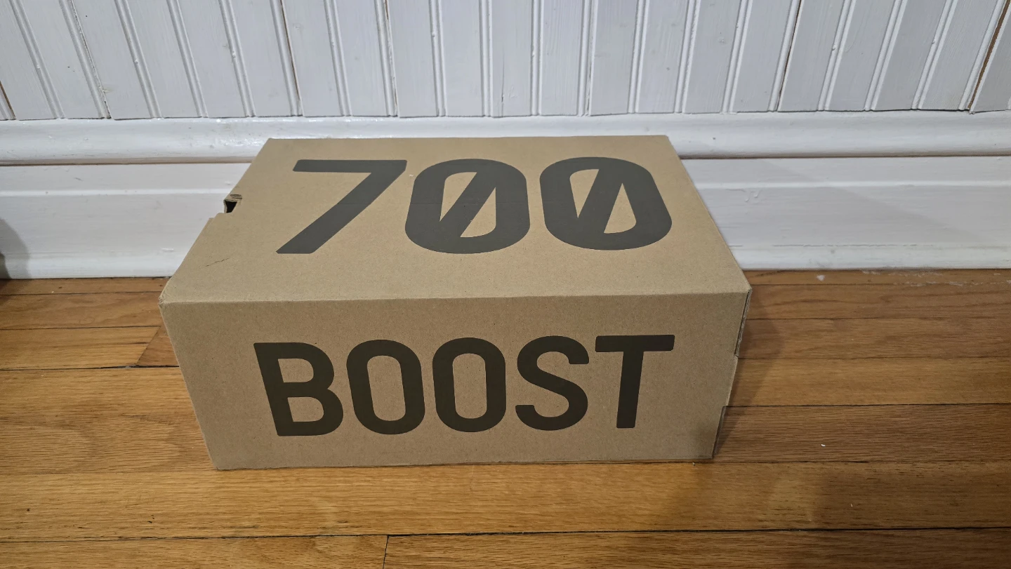 Adidas Yeezy Boost 700 V2 "Tephra" Size 10.5