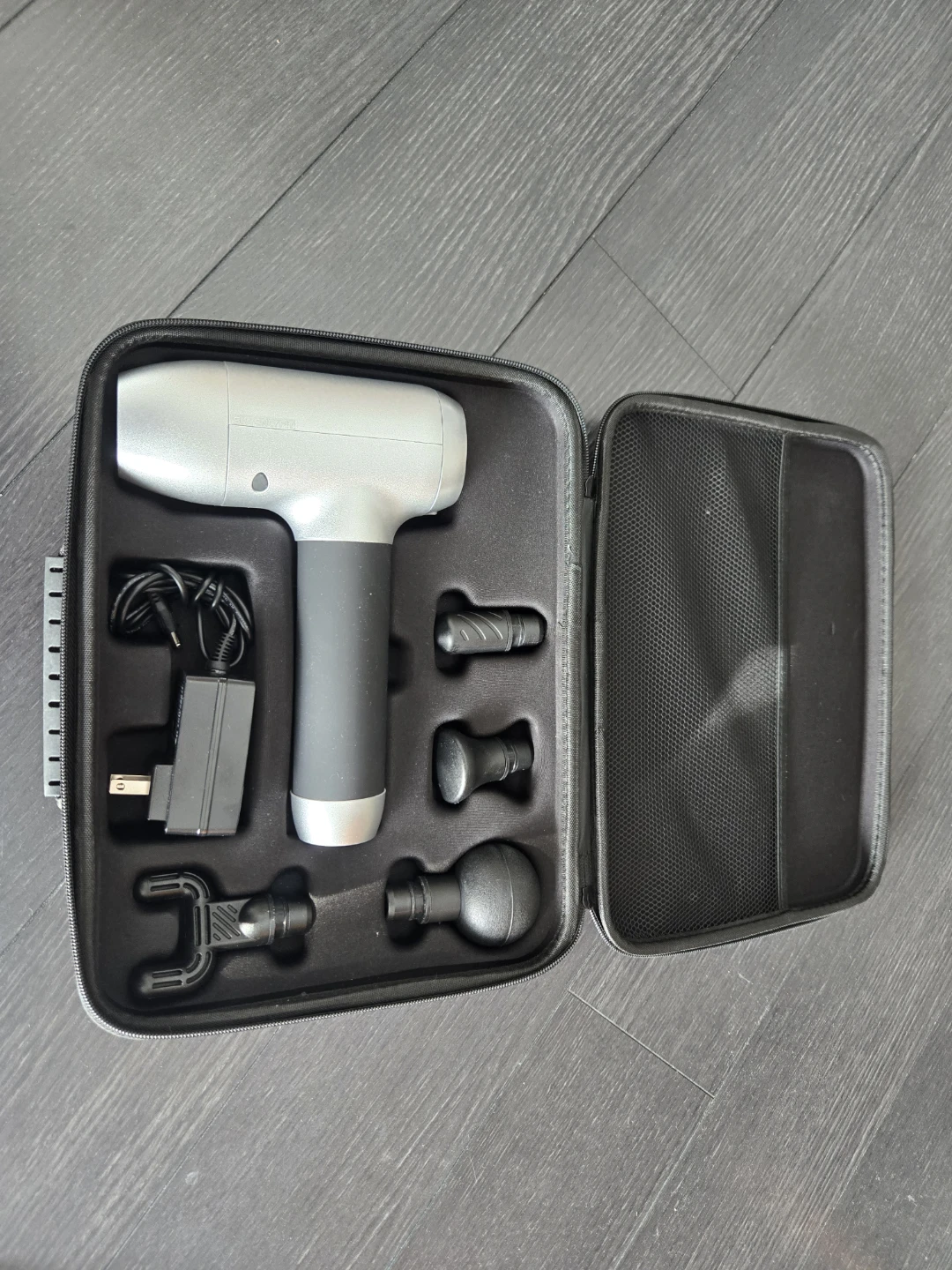 SIWENLYFIT Muscle Massage Gun with Attachments - photo 2