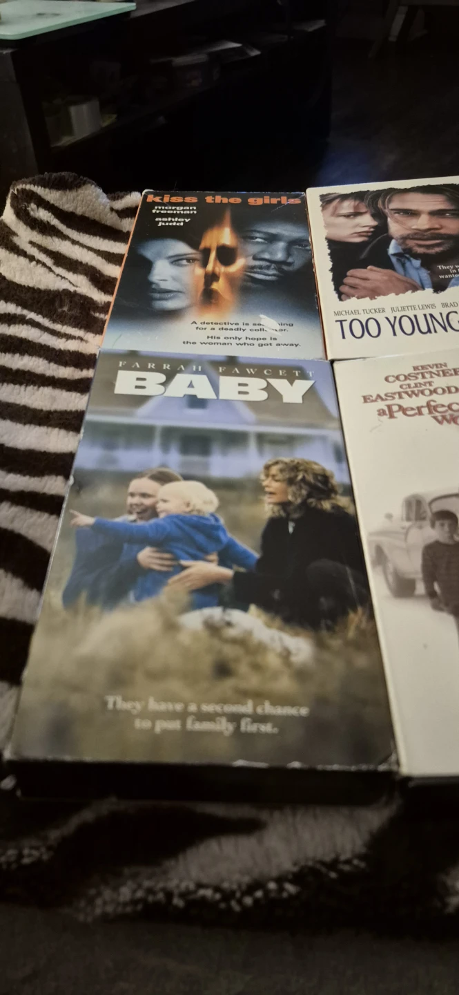 Assorted VHS Movies Collection - photo 3