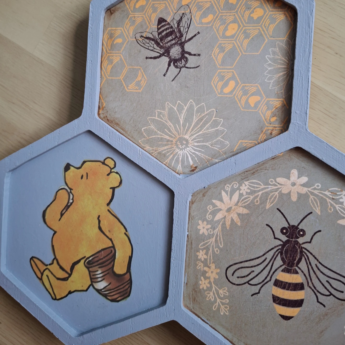 Winnie the Pooh Honeycomb Decor - photo 2