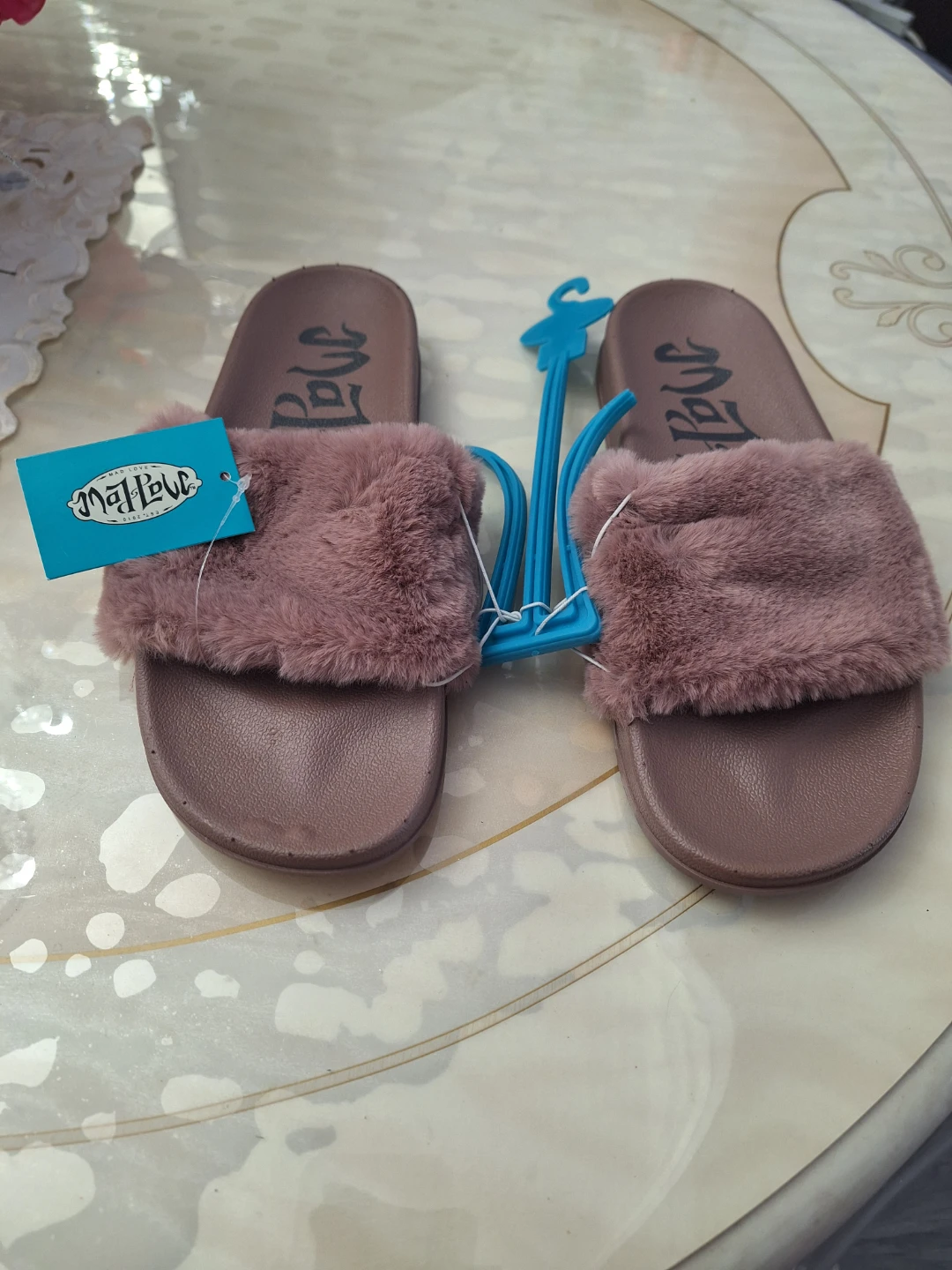 BRAND NEW! Mad Love Faux Fur Slides Mauve Size 10 - photo 2