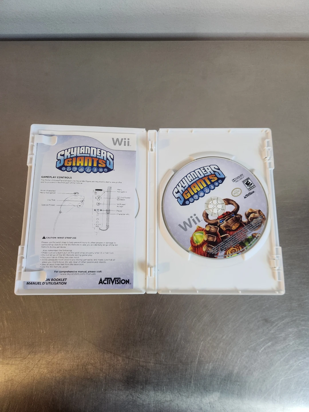 Skylanders Giants Wii Video Game - photo 3