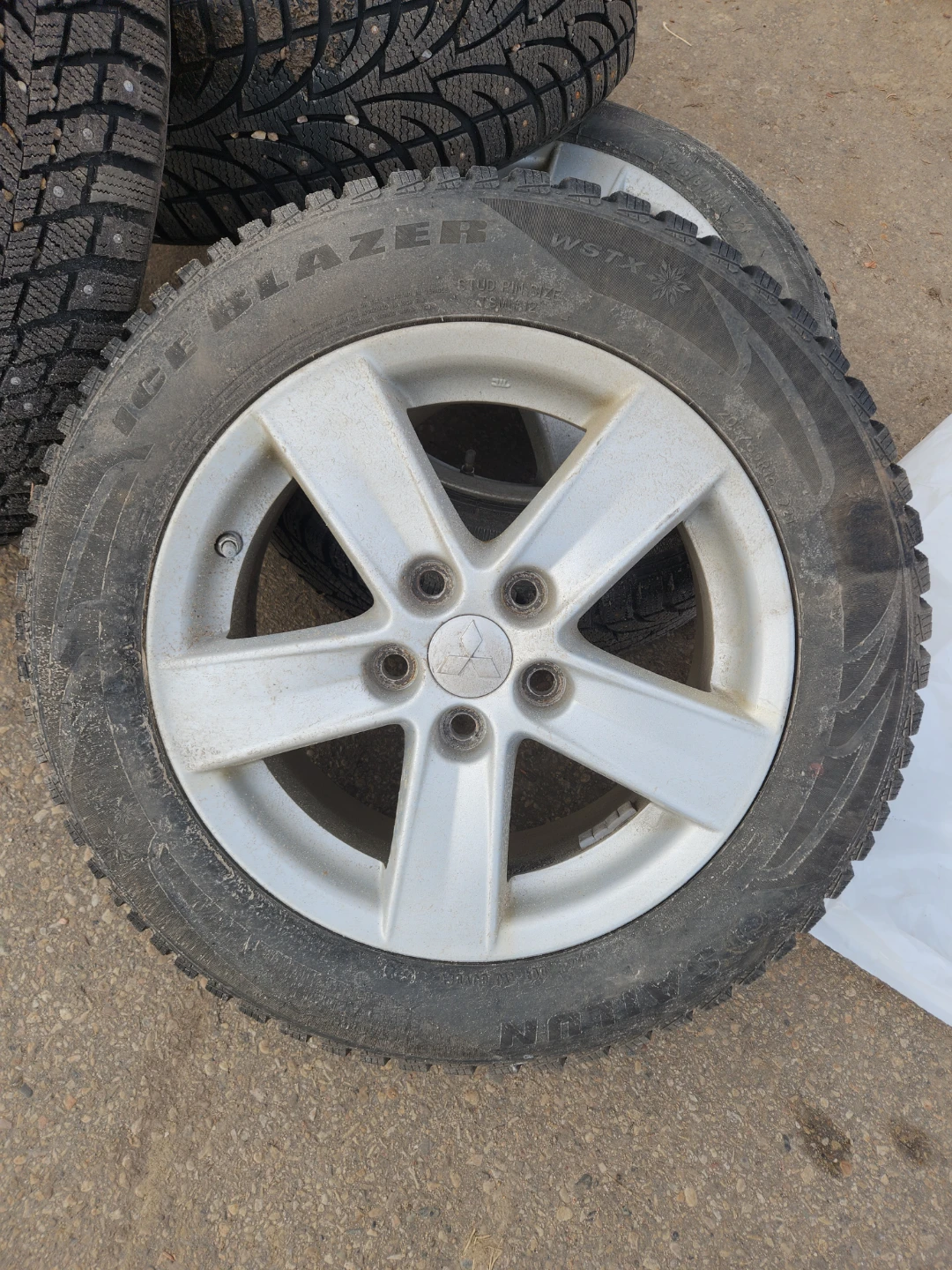 Sailun Ice Blazer WSTX Winter Tires with Studs - photo 2