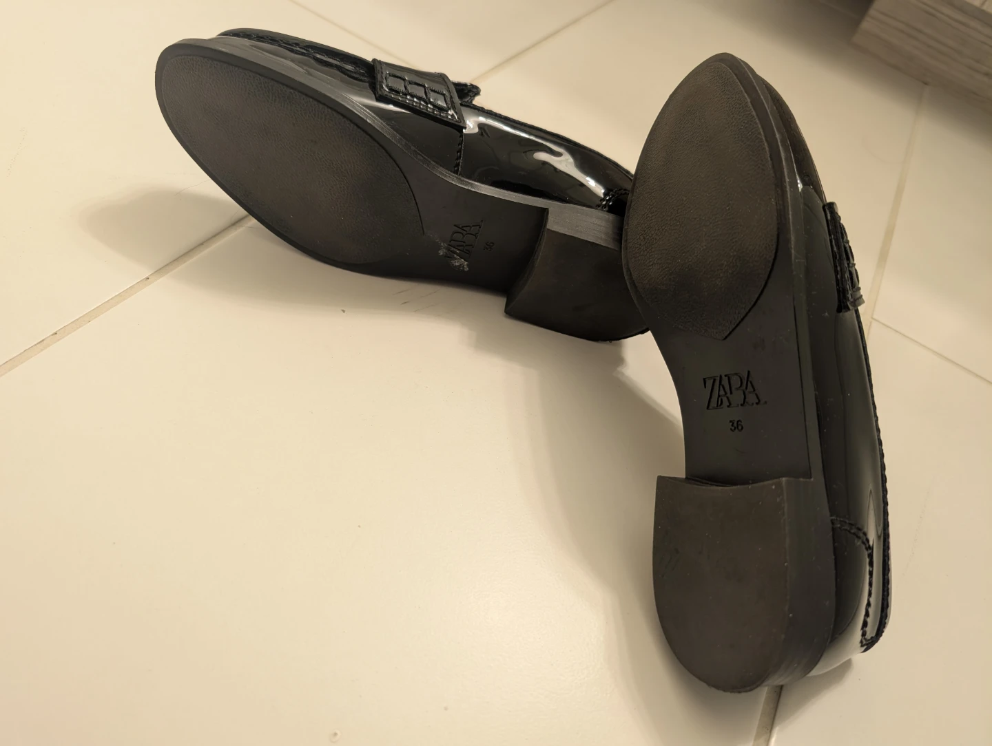 Zara Black Patent Loafers Size 36 - photo 2