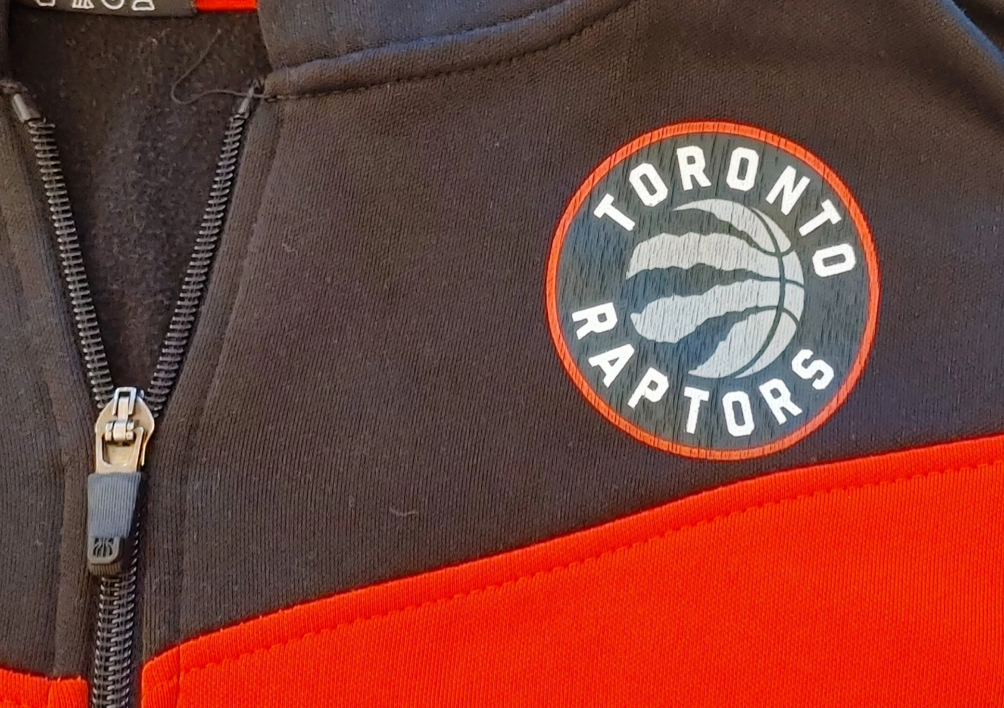 UNK Toronto Raptors Zip-Up Hoodie - Small - photo 3