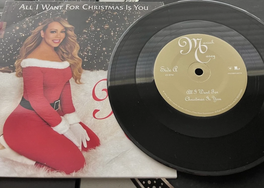 Mariah Carey All I Want For Christmas Is You 7" Vinyl Record - photo 3