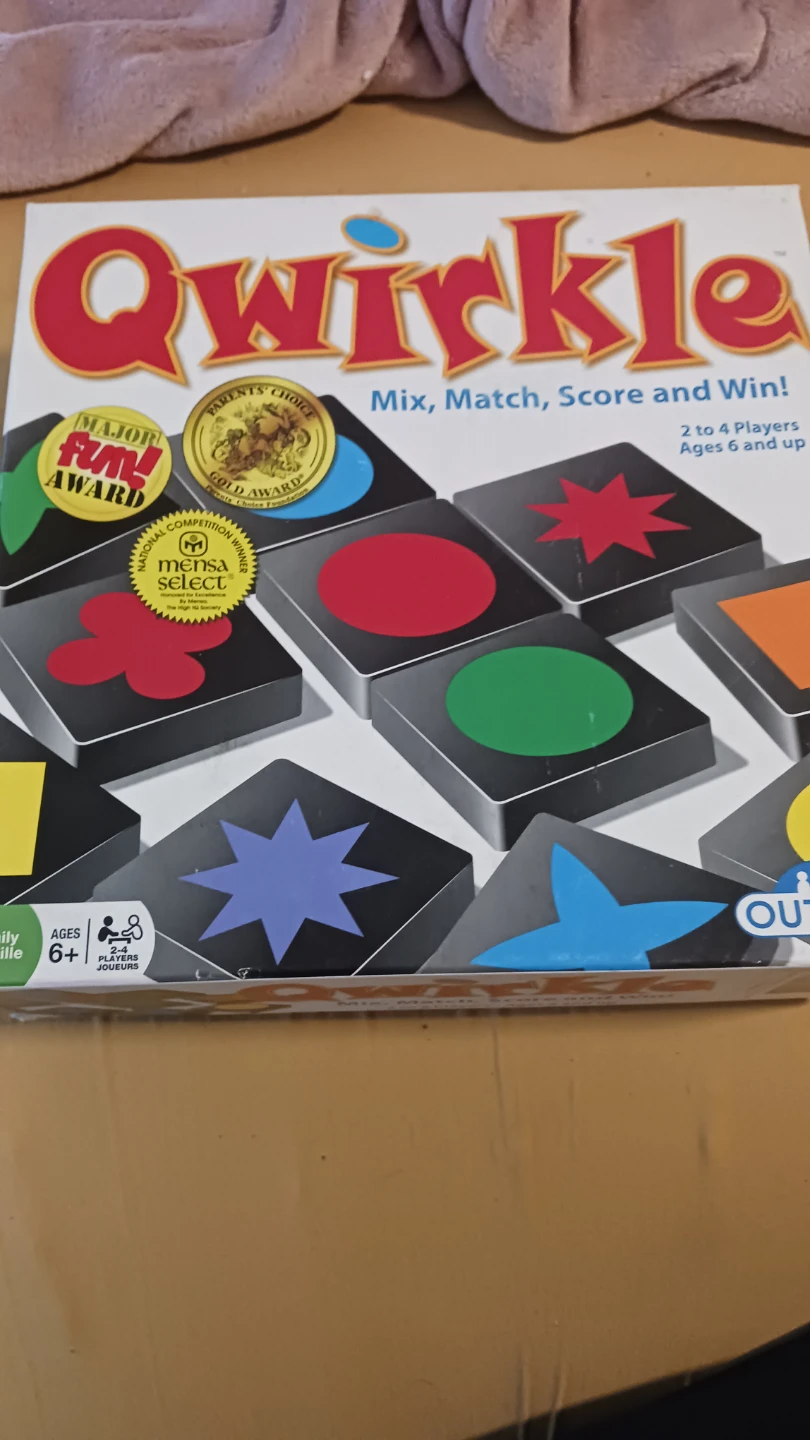 Qwirkle Board Game
