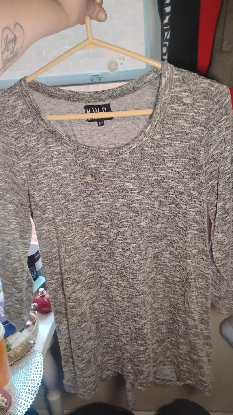 🏆 4women's tank tops + shirts - Medium - photo 4