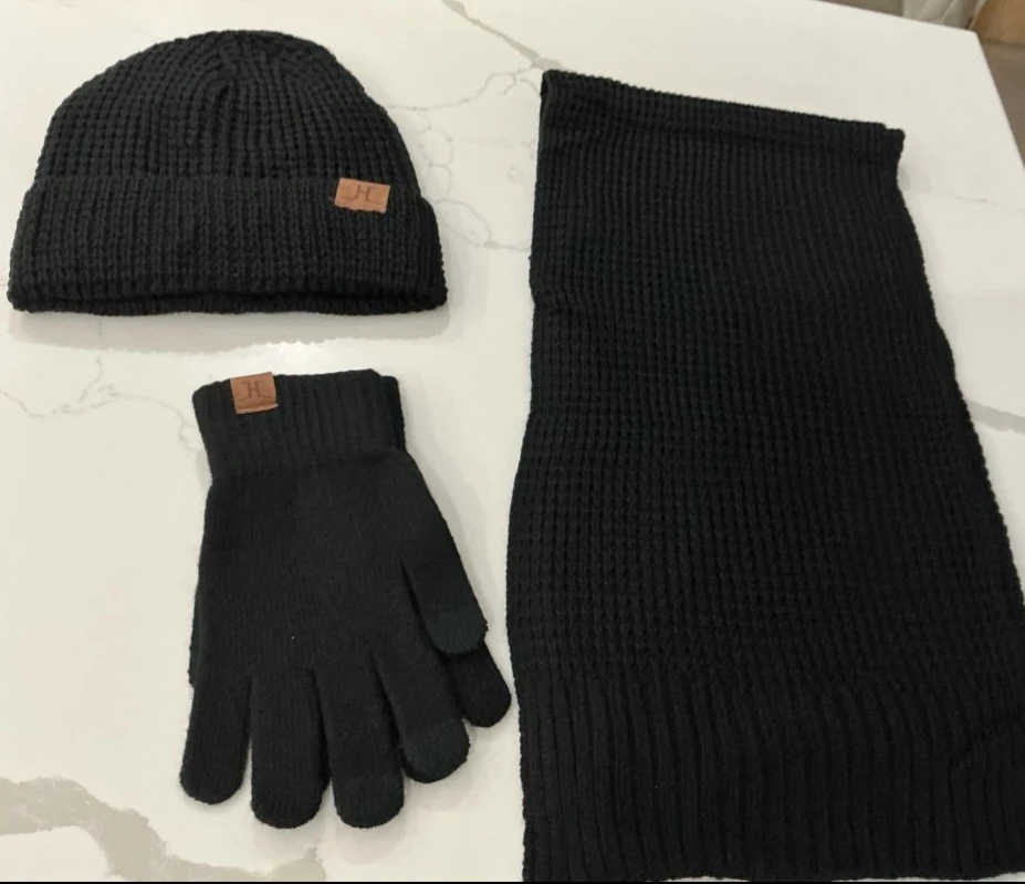 Black Knit Beanie, Scarf, and Glove Set 🥕