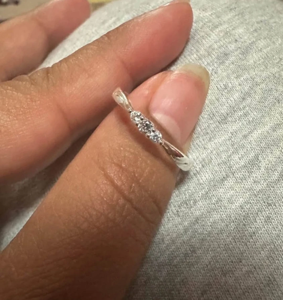 Valentine's Special 🎀 Sparkly Silver Ring - photo 2