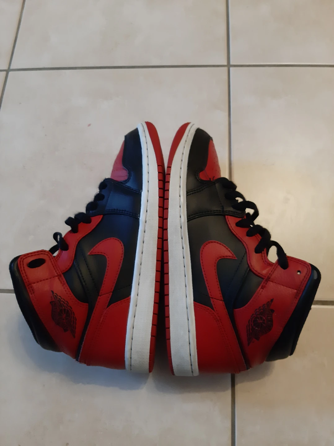 Air Jordan 1 Mid Sneakers - photo 2