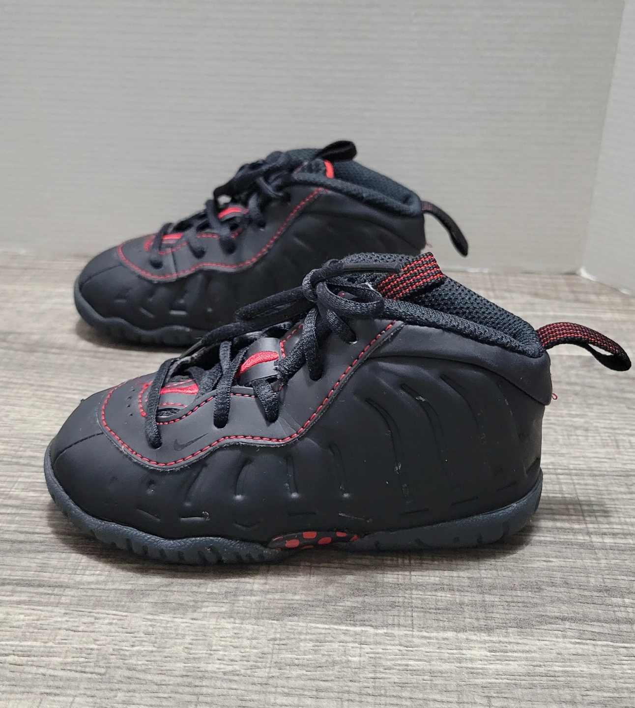 Nike Little Posite One Shoes Black Red Size 7C - photo 3