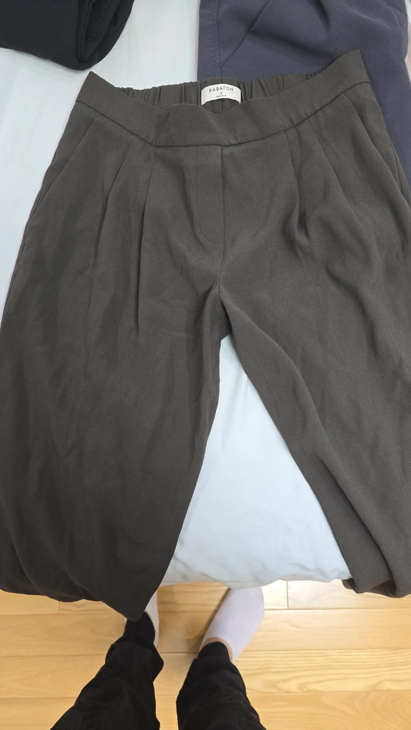 Aritzia dress pant bundle (all fit sz 4) - photo 5