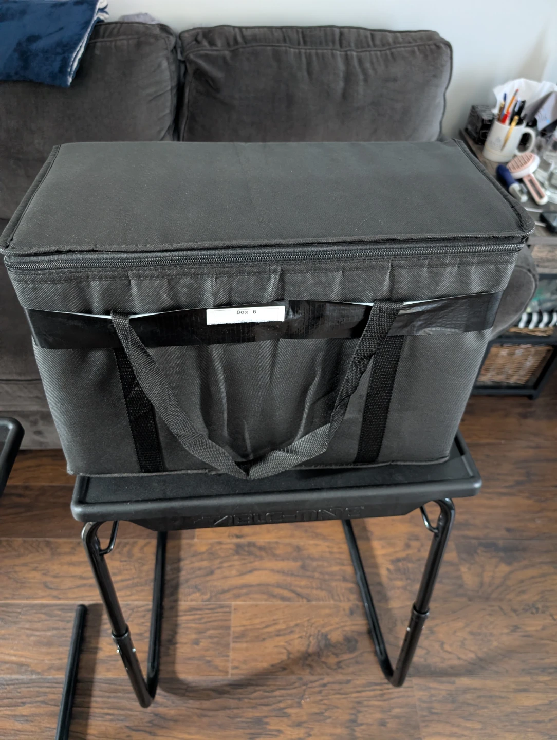 Heated bags for food delivery