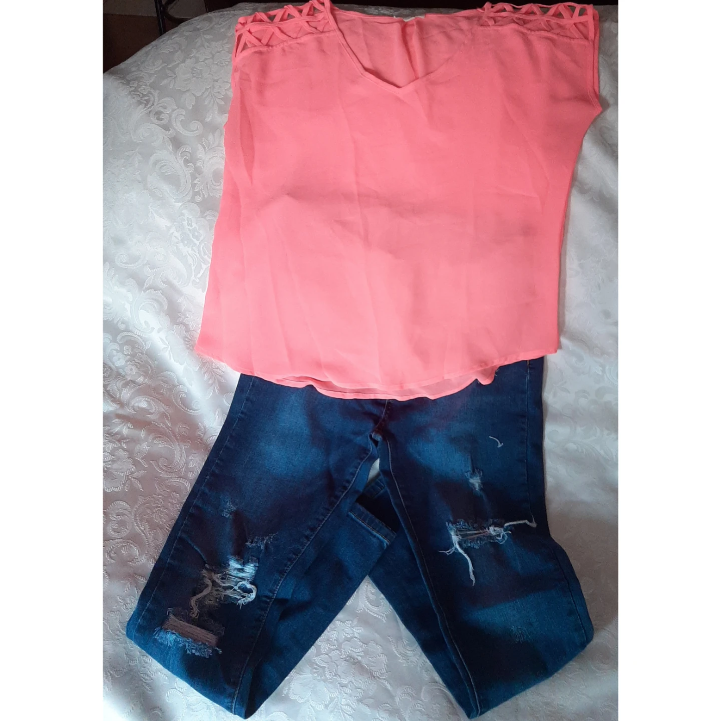 2 pc Coral V-Neck Top with Distressed Blue Jeans Bundle - photo 2