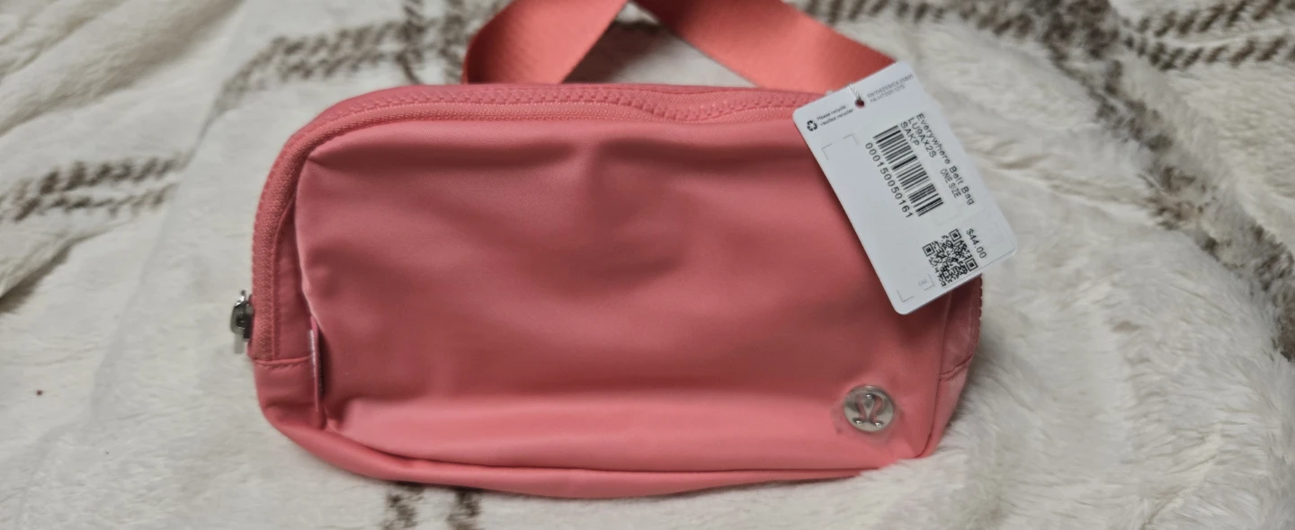 Lululemon Everywhere Belt Bag - Sakura Pink - photo 3