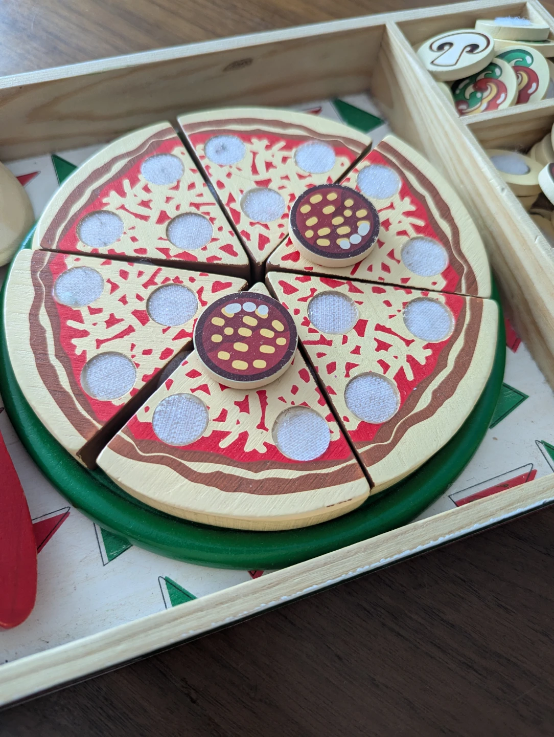 Melissa and Doug wooden pizza toy 🥕 - photo 2