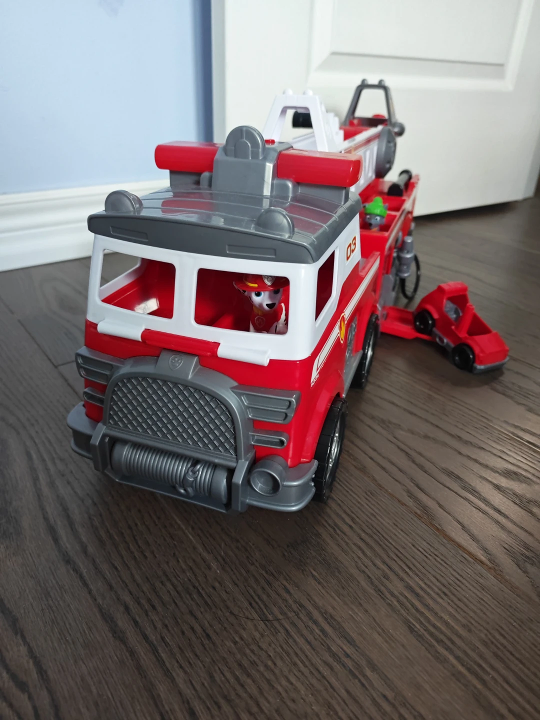 Paw Patrol Marshall's Fire Truck Toy - photo 3