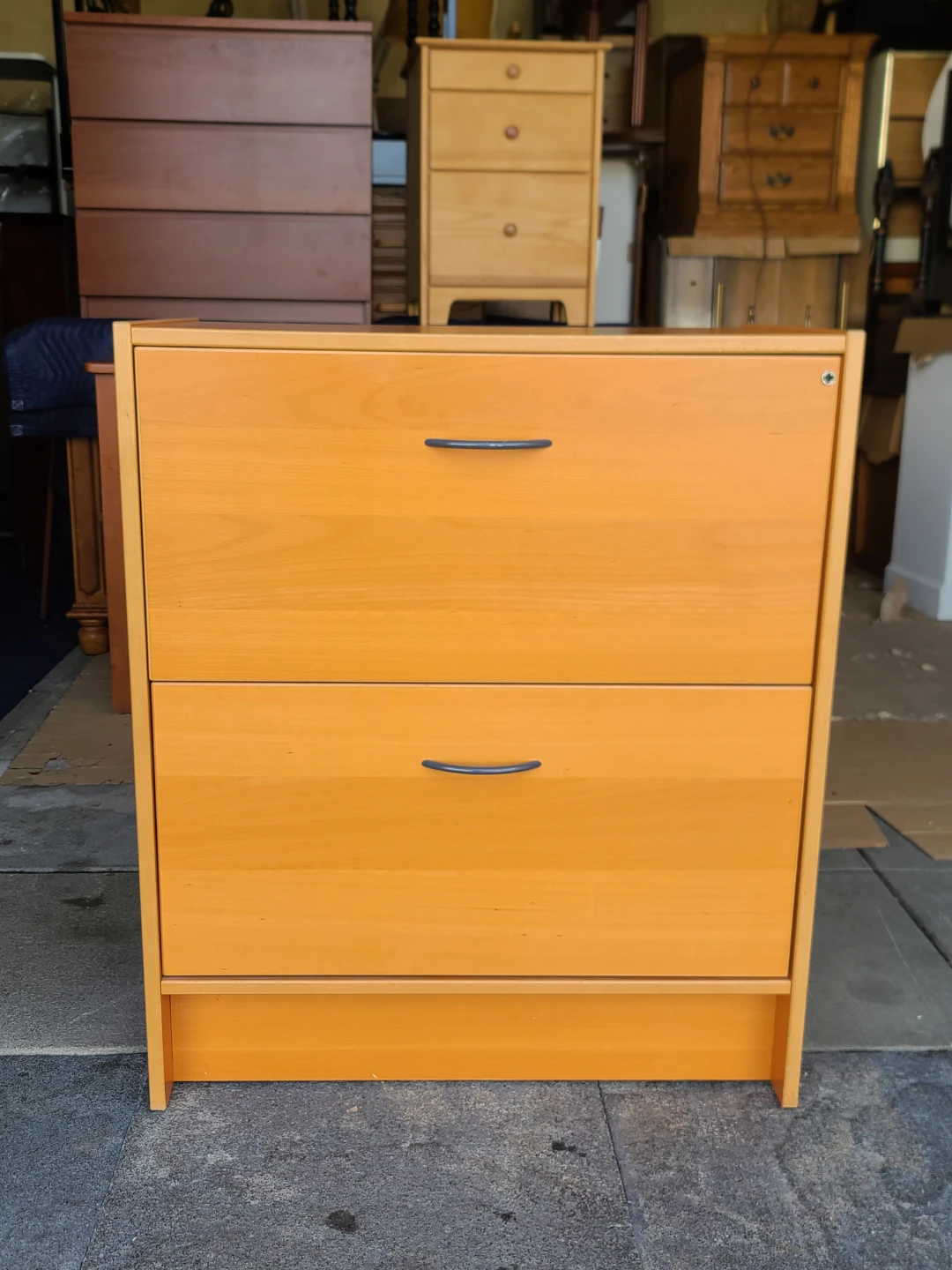 2-Drawer Filing Cabinet