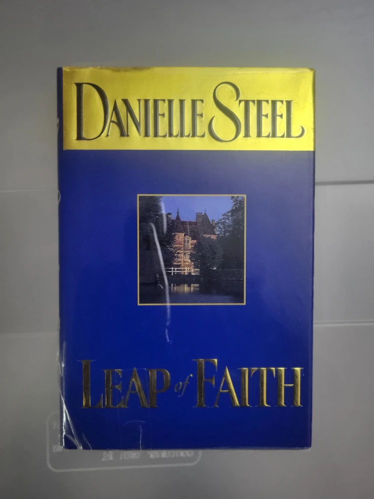 Women's Books by Danielle Steel, Carol Shields