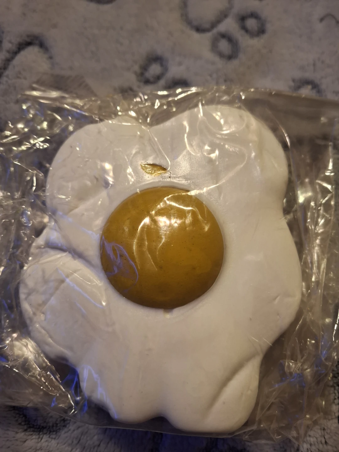 Lush Sunny Side Up Shower Gummy - 150g
