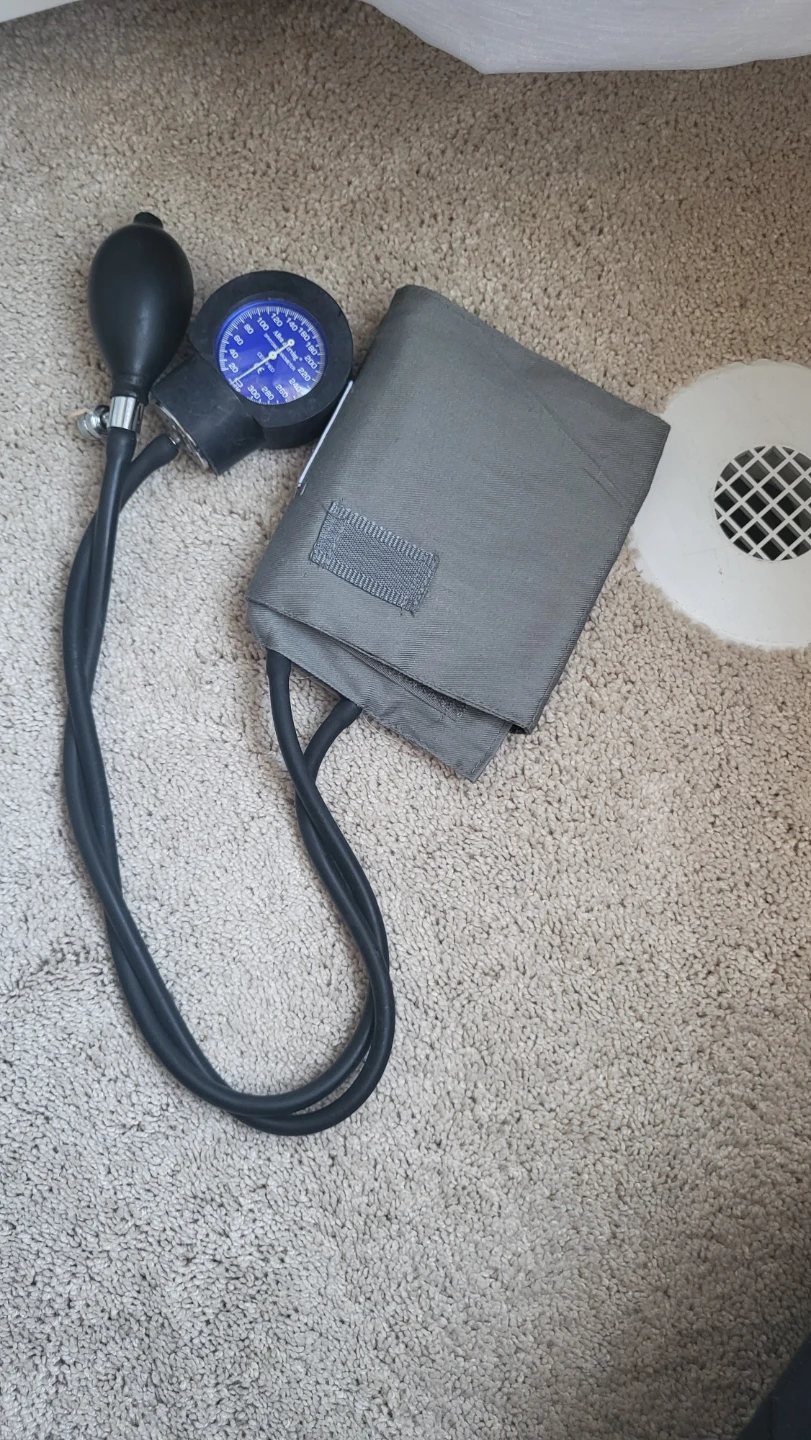 🧡 Manual Blood Pressure Monitor