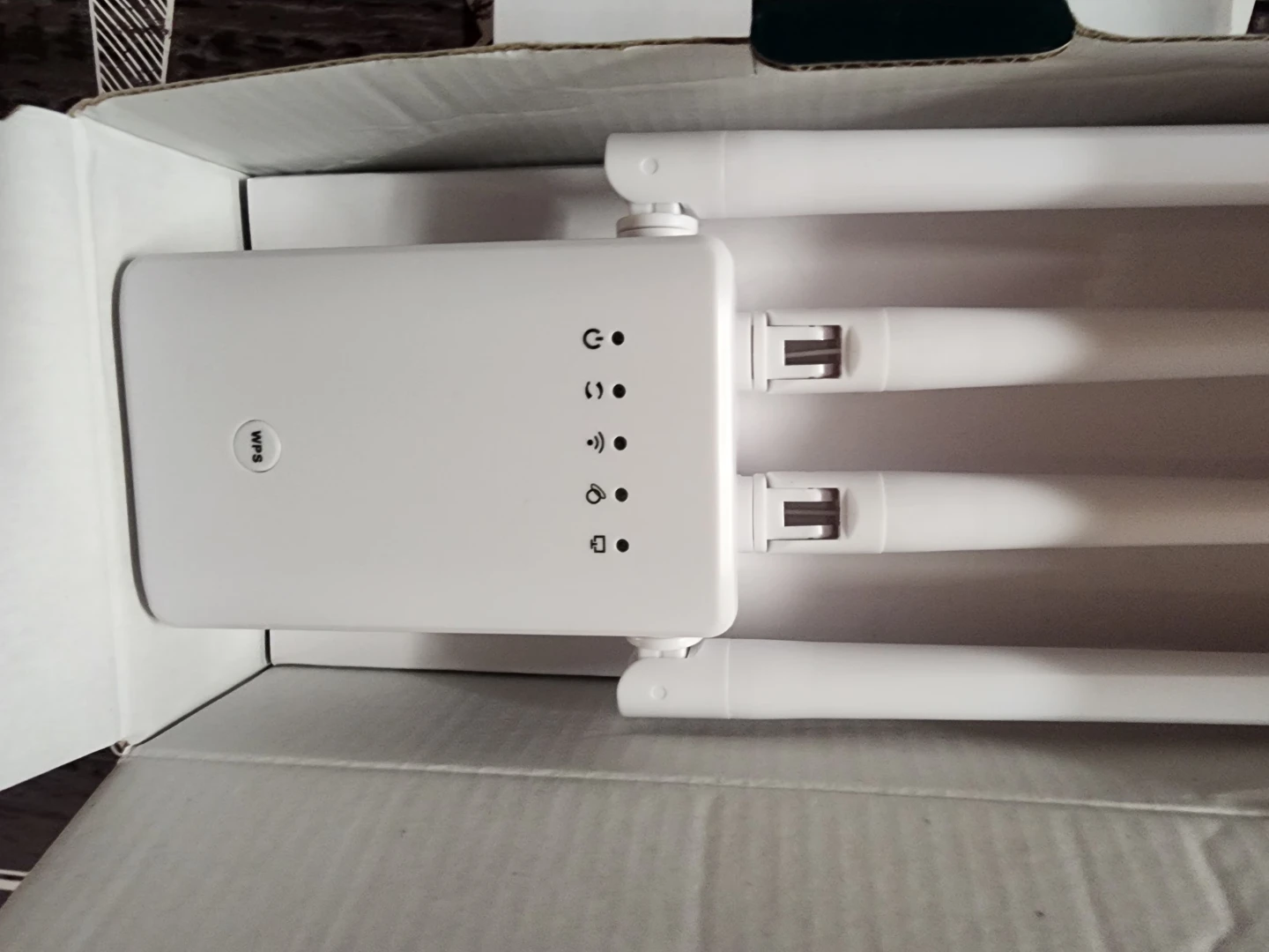 WiFi Range Extender - photo 3