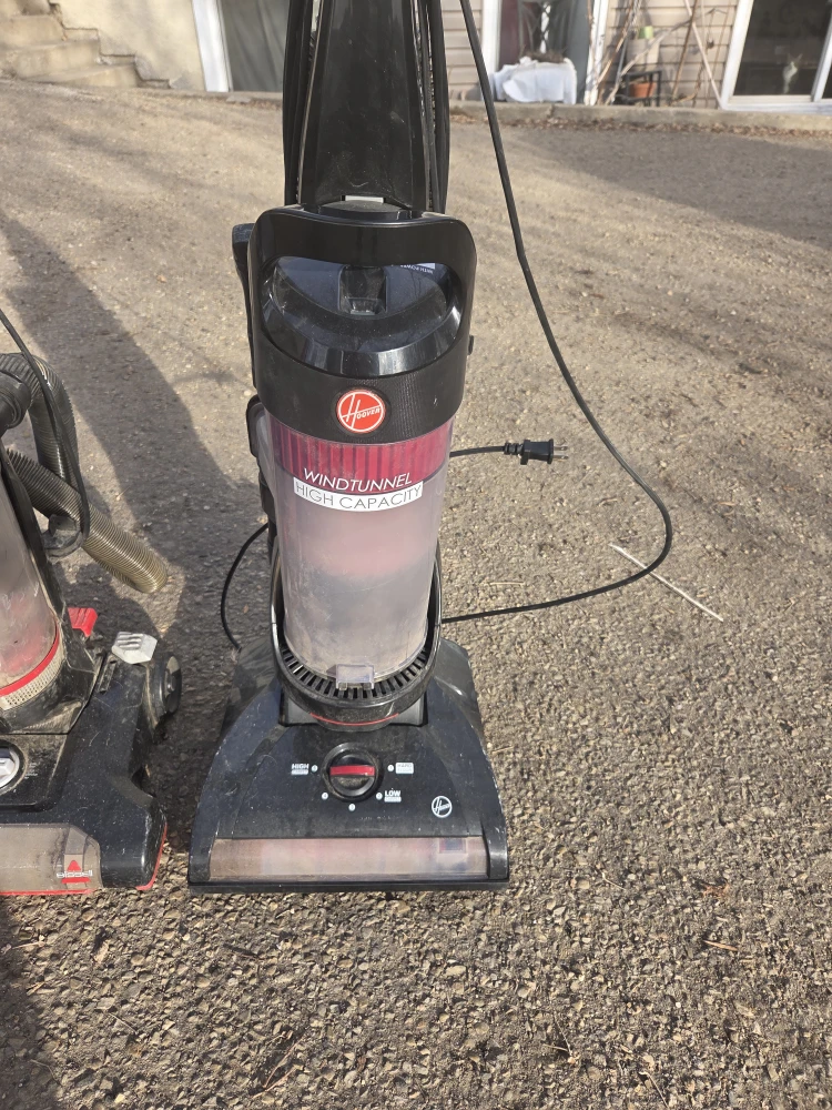 4 vacuum cleaners for sale - photo 2