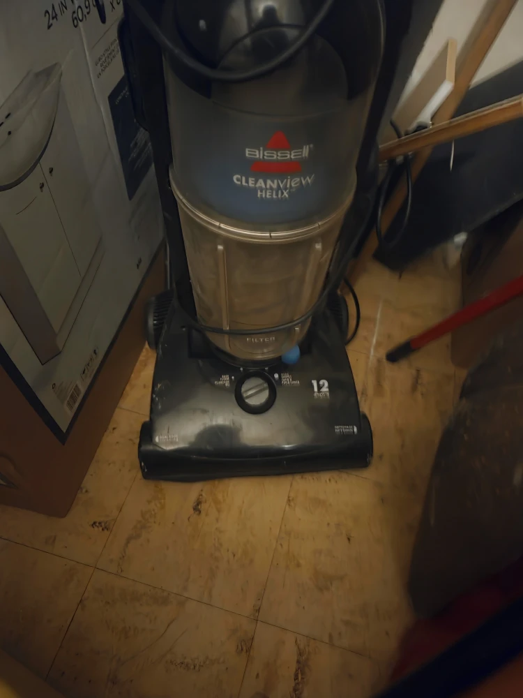 4 vacuum cleaners for sale - photo 4