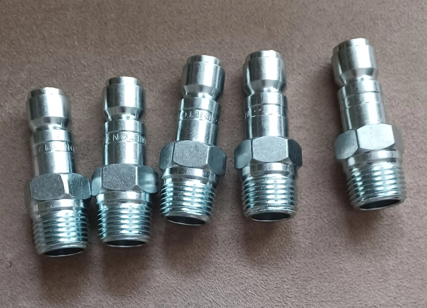 Milton 5-Piece 1/2" NPT G Style Male Plug Set