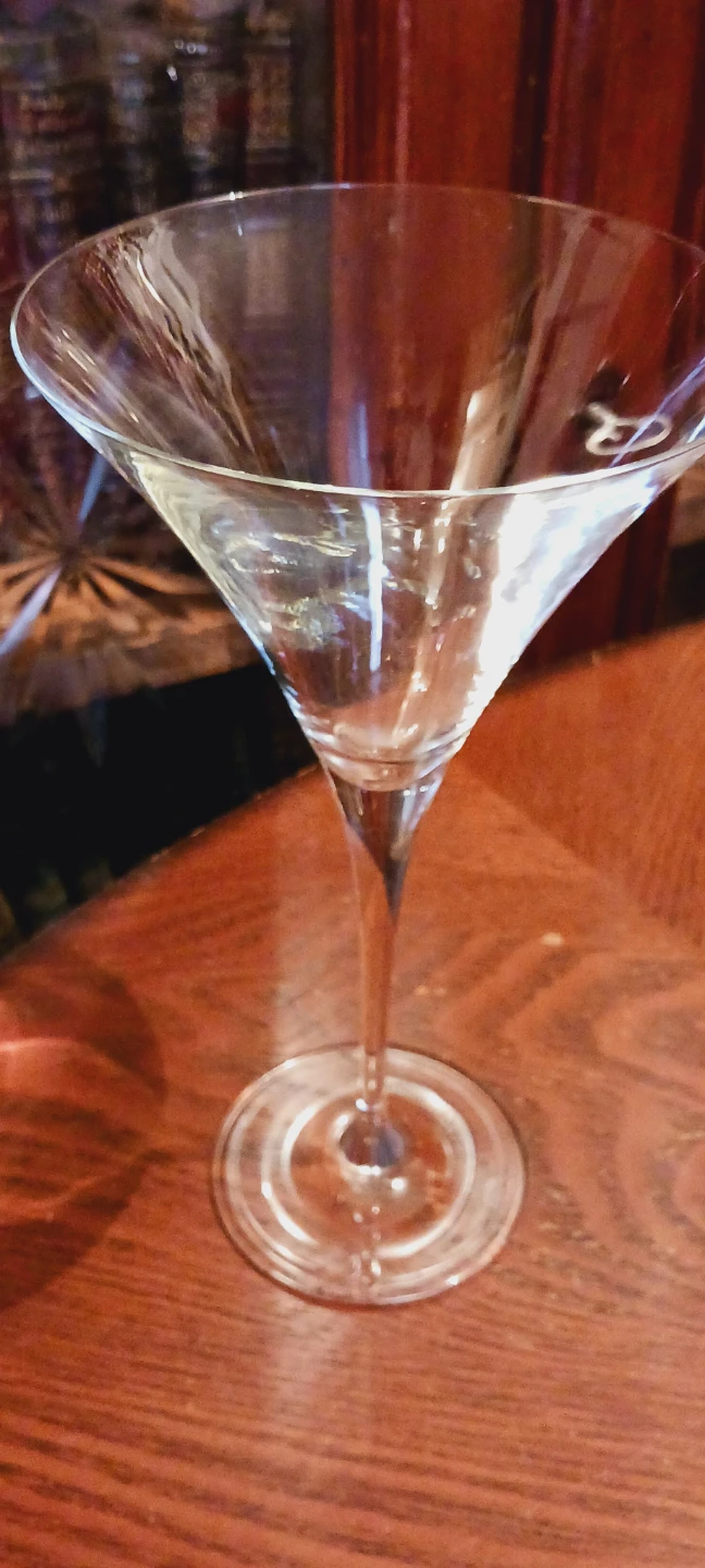 NEW !! LENOX CRYSTAL TUSCANY EXTRA TALL MARTINI GLASS