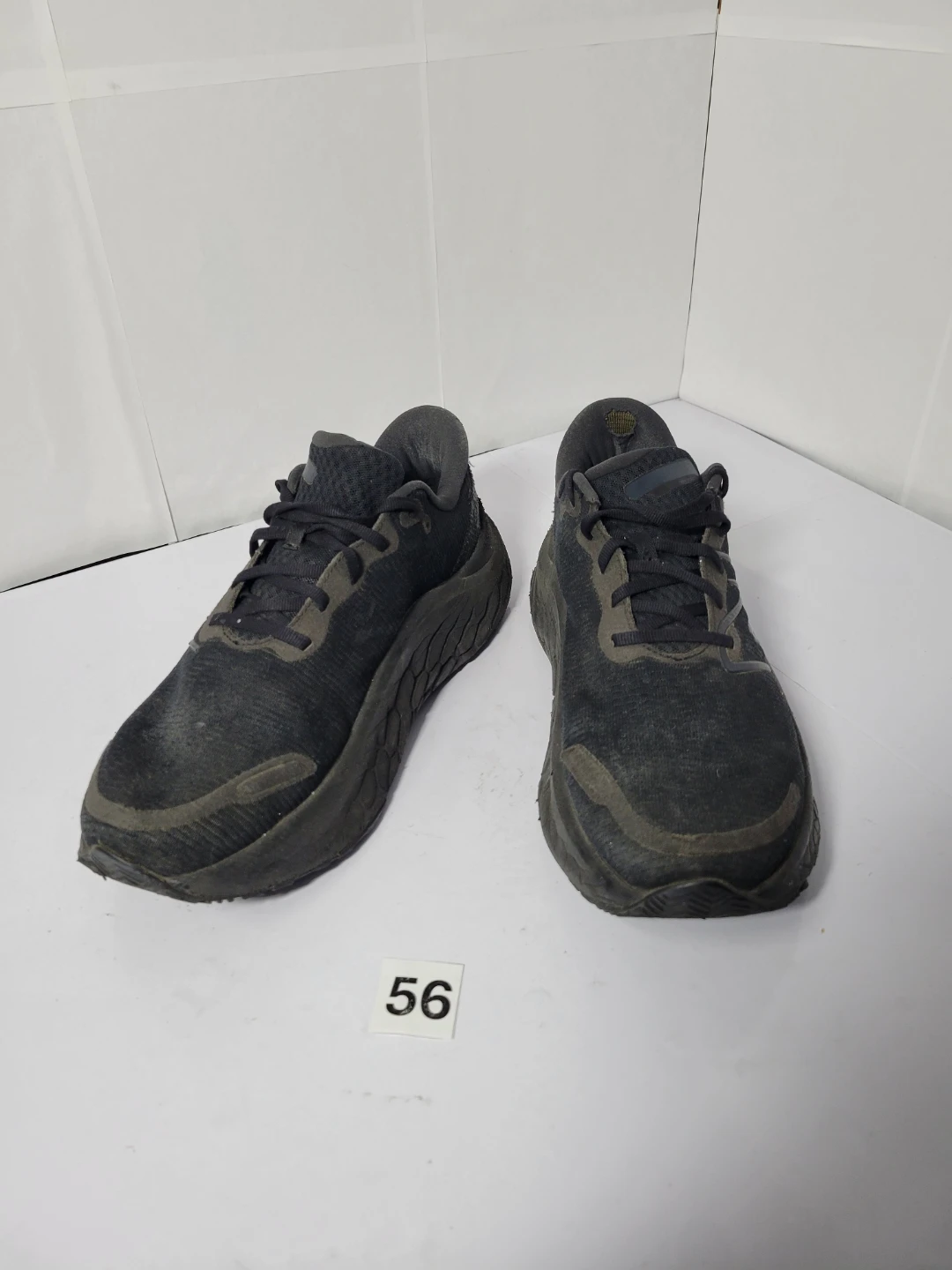 New Balance Fresh Foam X 880v12 Running Shoes, size 9,5 (56)