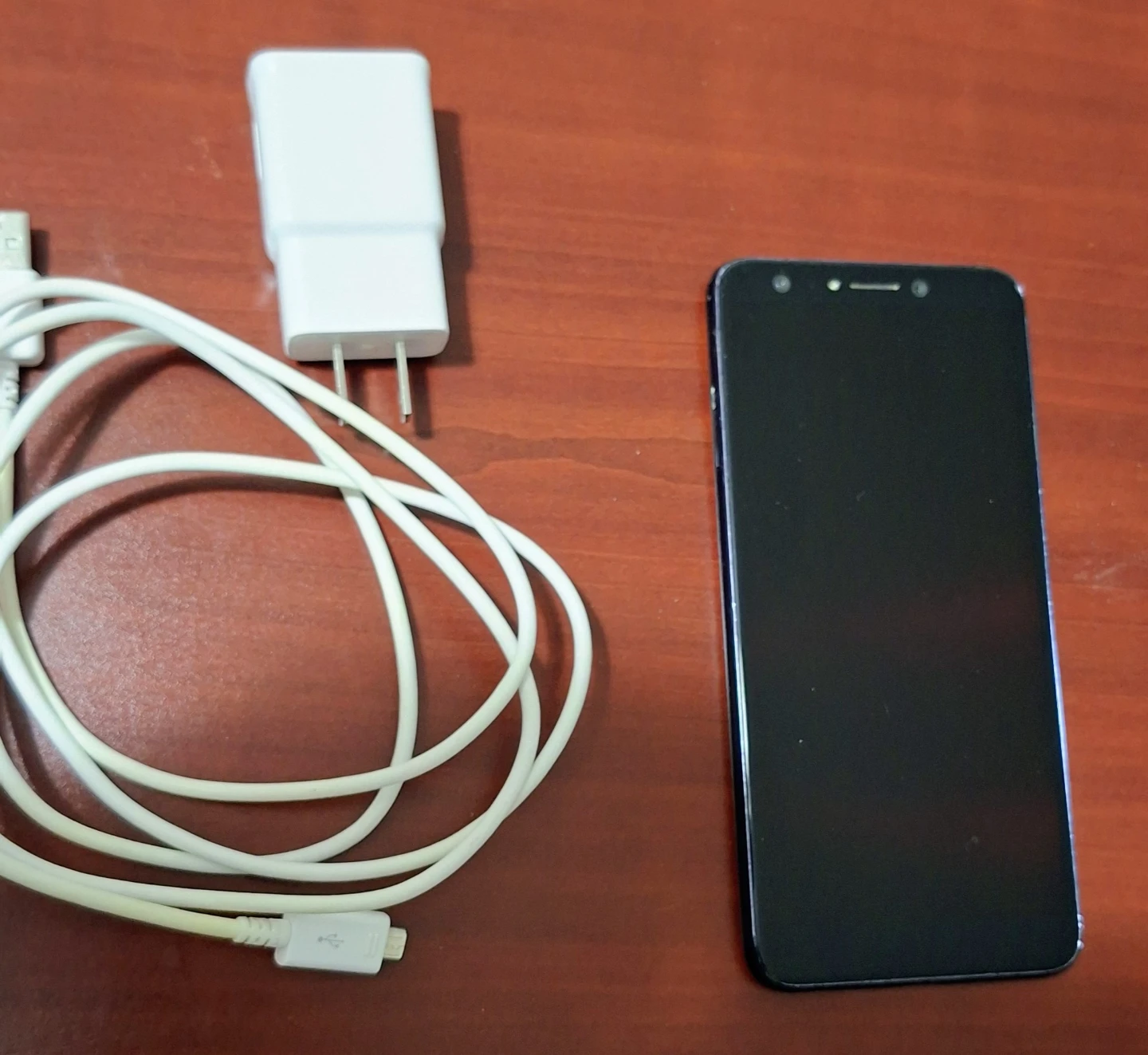 ASUS zenfone 5 Q Smartphone with Charger and a power bank - photo 3