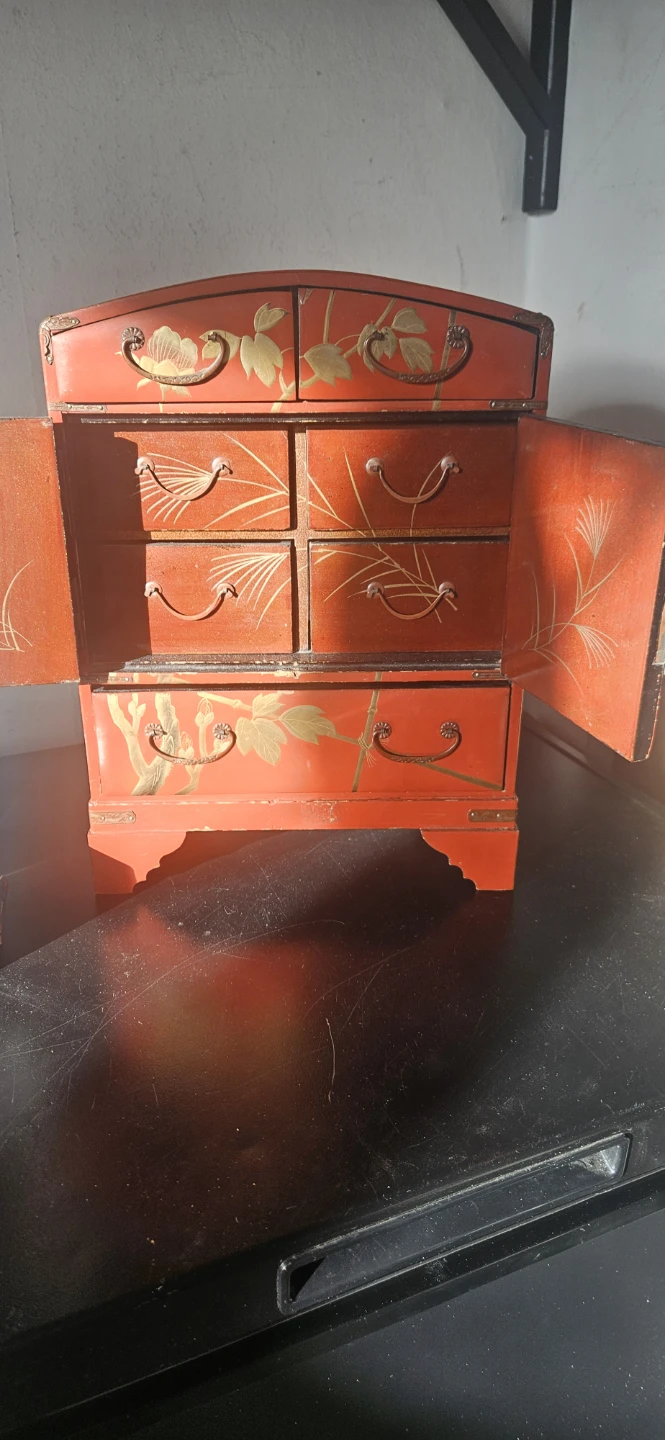 Antique wood and lacquer jewellery box - photo 3