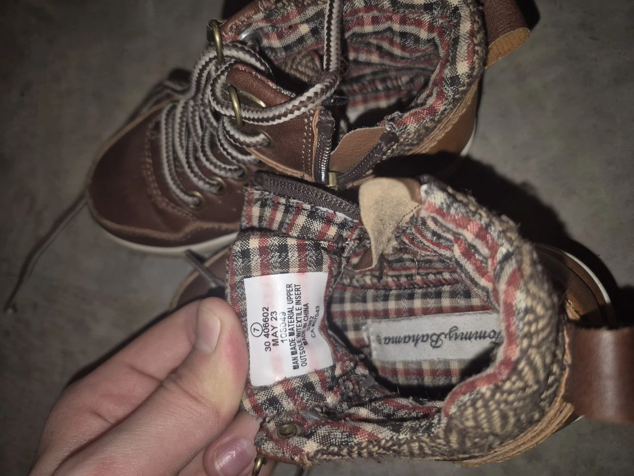 Tommy Bahama Boys Brown Lace-Up Boots Size 7 - photo 3