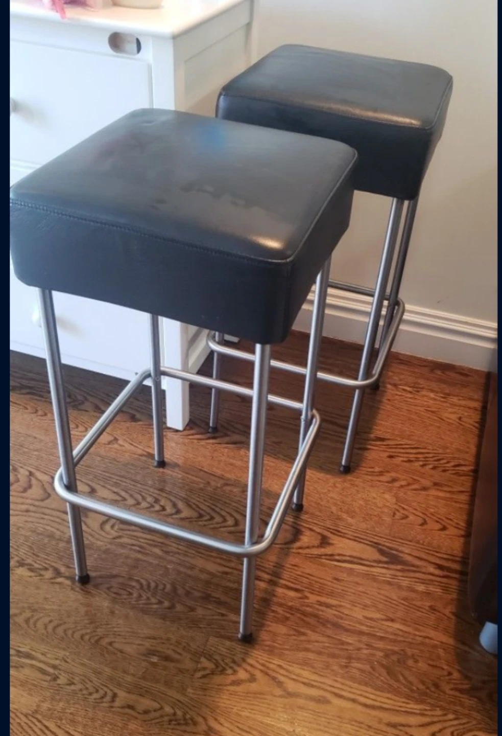 Set of 2 Black Faux Leather Bar Stools with Metal Legs - photo 4