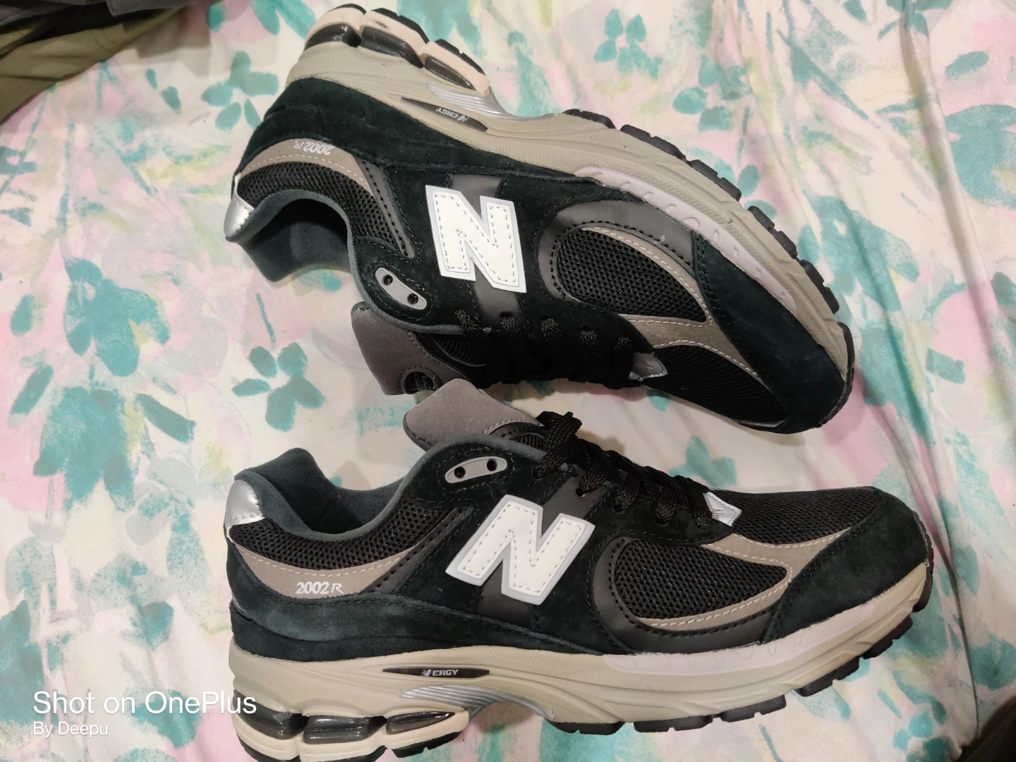 New Balance 2002R Men's Running Shoes Size 8.5