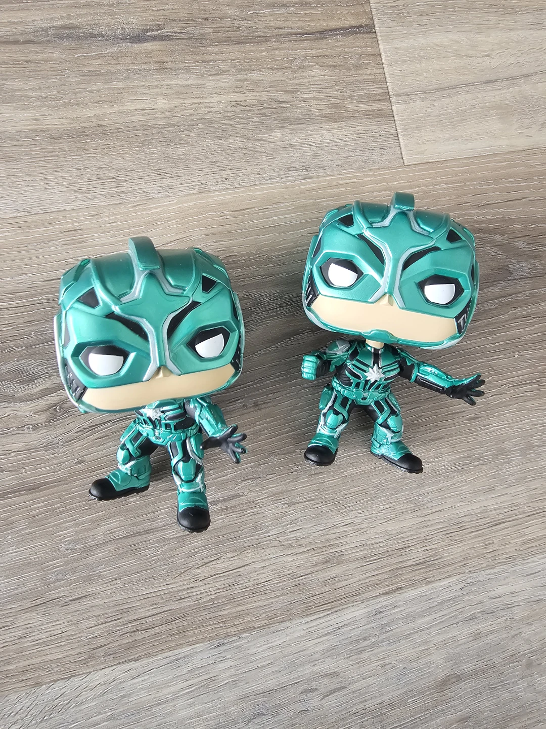 Funko Pop! Captain Marvel Figure 2 pieces