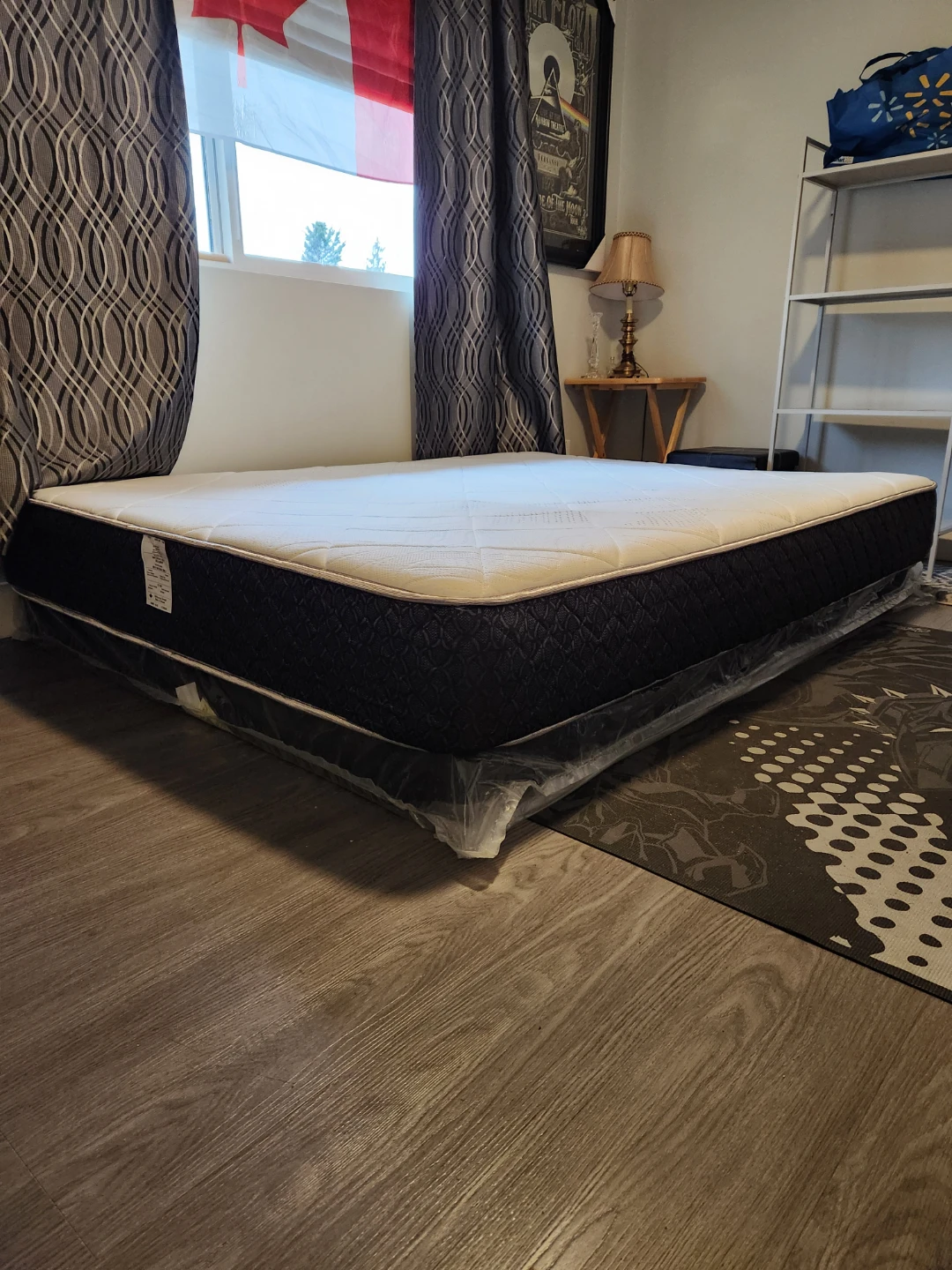 Queen Size Mattress + Box Spring - photo 2