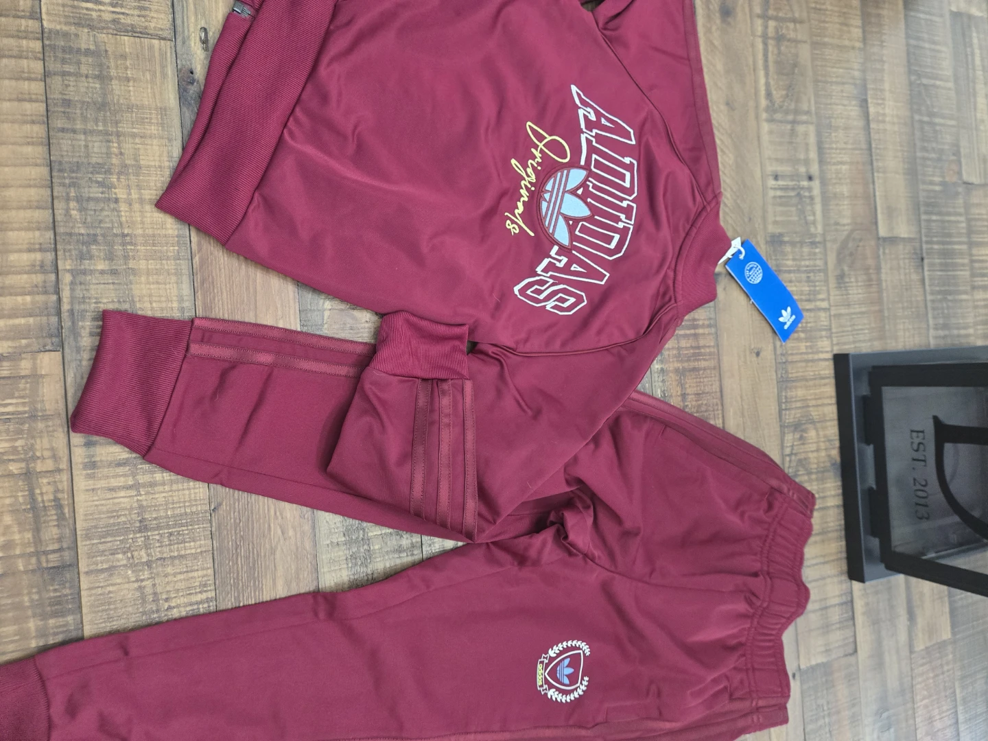 NEW WITH TAGS Adidas Originals Tracksuit Set - photo 2