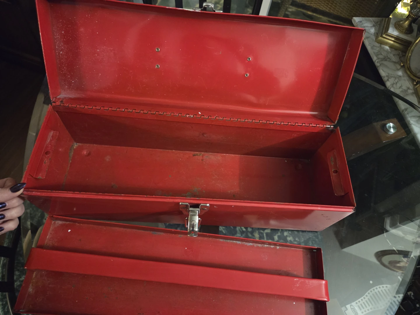 Red Metal Toolbox - photo 3