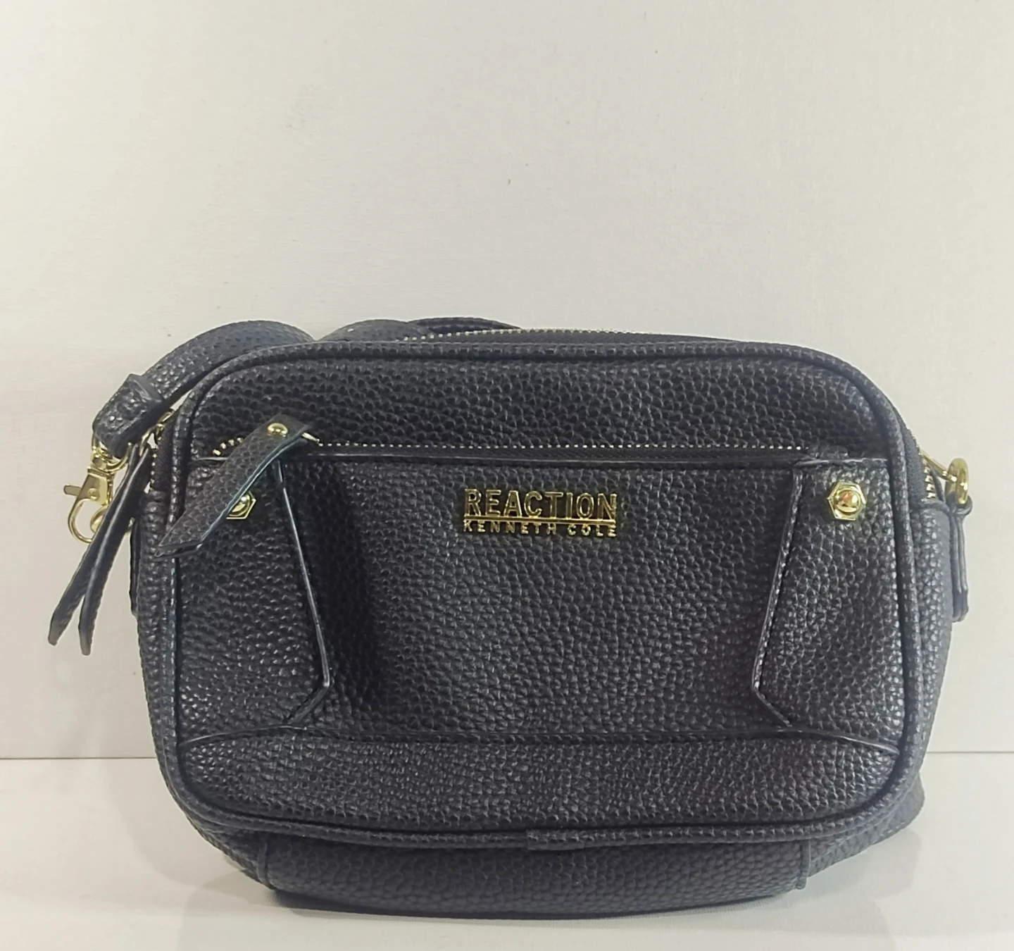 Reaction Kenneth Cole Black Faux Leather Crossbody Bag - photo 2