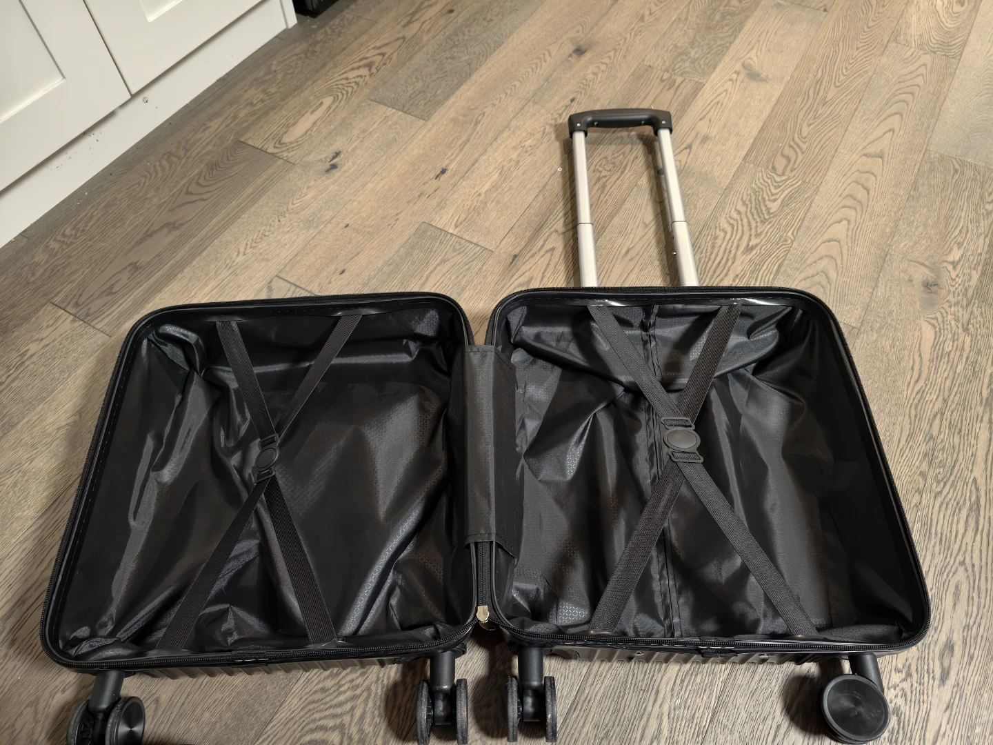 Black Hardshell Carry-On Spinner Luggage 18inch - photo 4