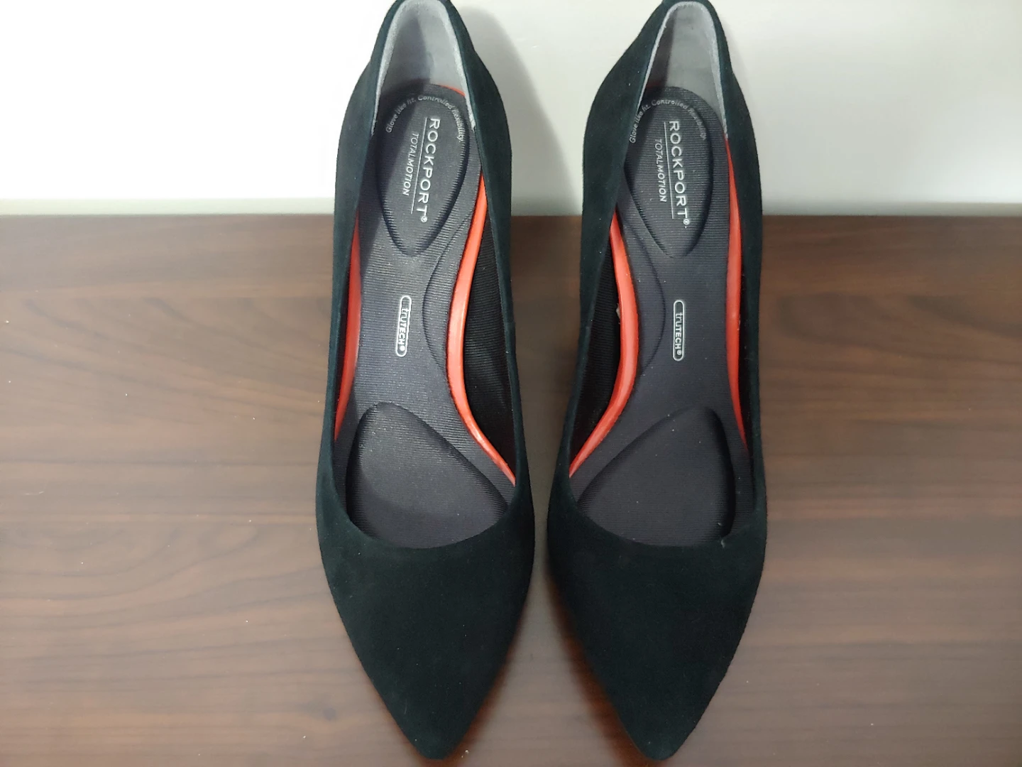 Rockport Totalmotion Black Suede Pumps -Size 7 🥕