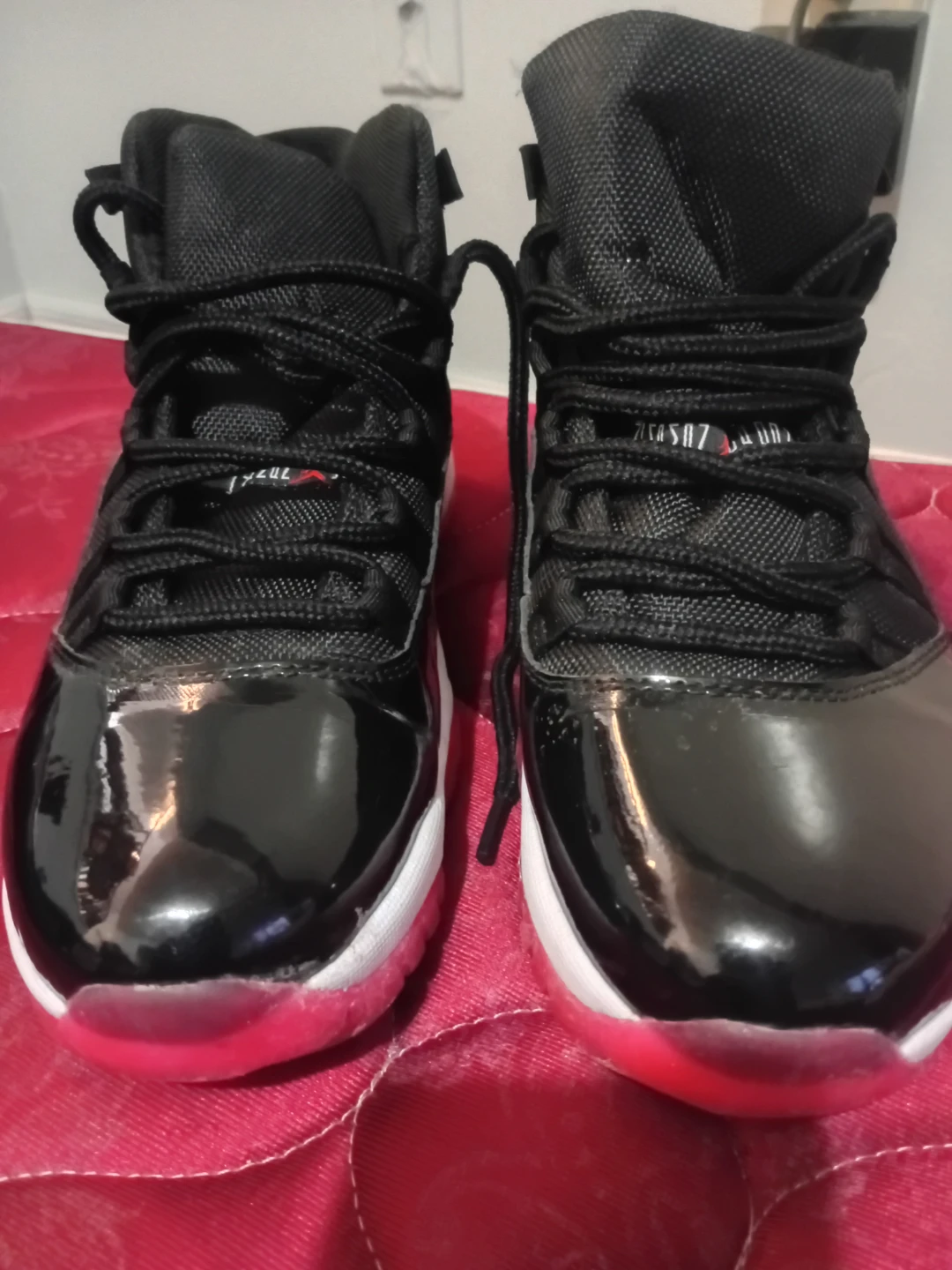 Air Jordan 11 "Bred" Sneakers - photo 2
