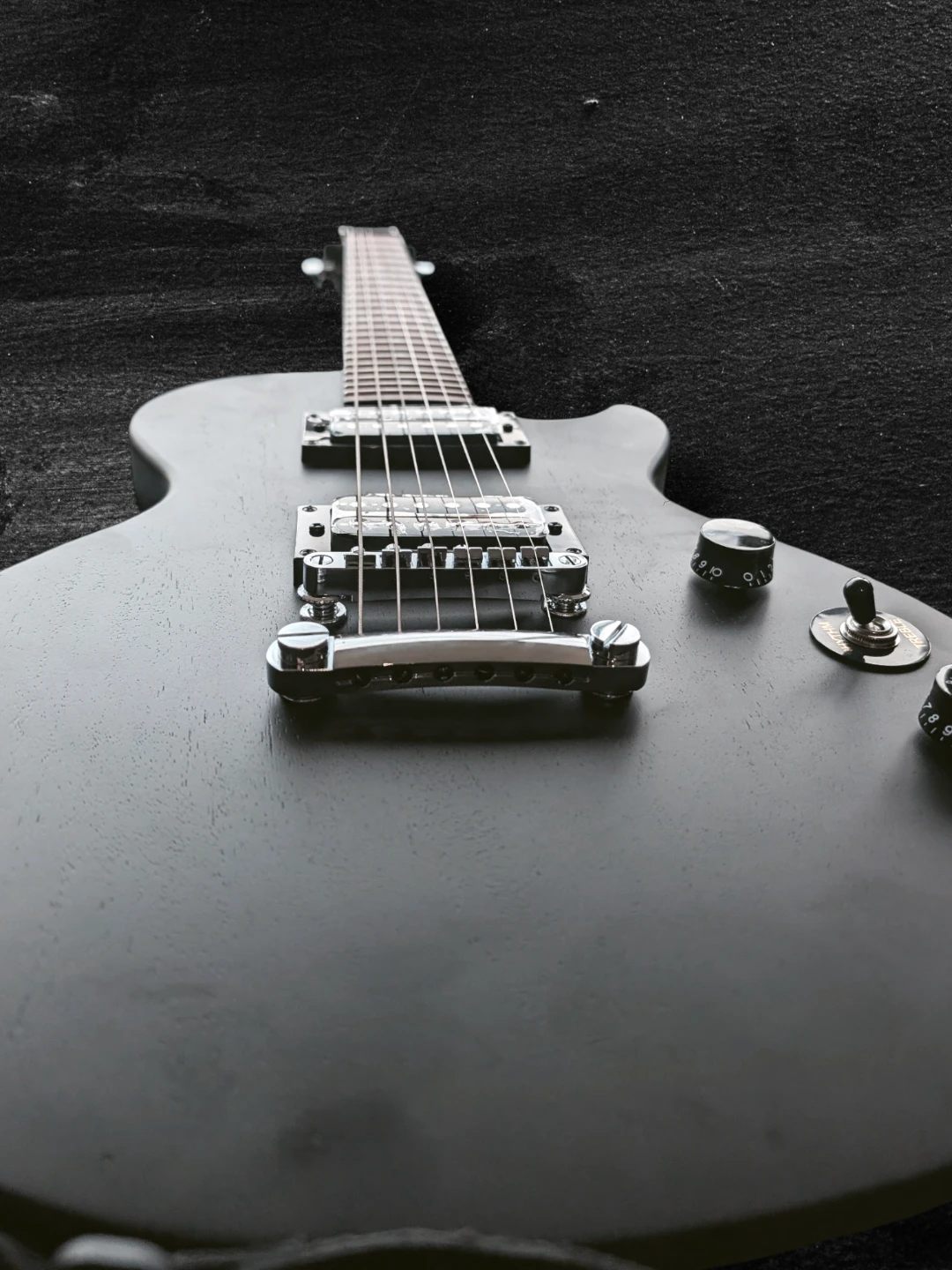 Epiphone Les Paul Special Satin - Stealth Black Beauty! $200 OBO - photo 2