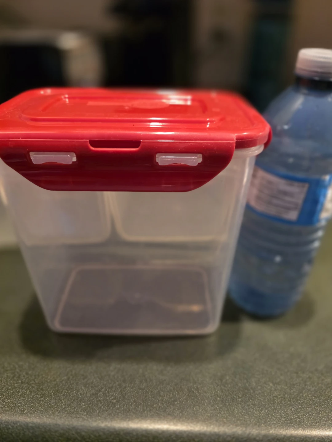 3 Betty Crocker storage containers - photo 3